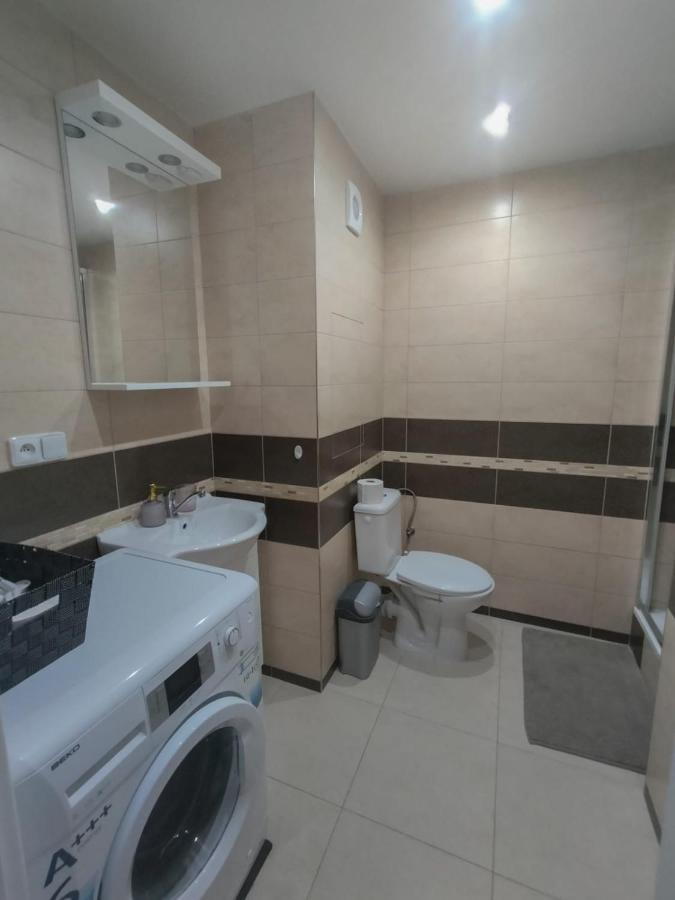 Apartmanek Protez جانسك لازني المظهر الخارجي الصورة